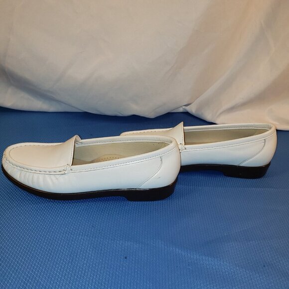 SAS Women's Tripad Comfort Slip-On Loafer, White Pearlized Leather, 6 M - Picture 4 of 9